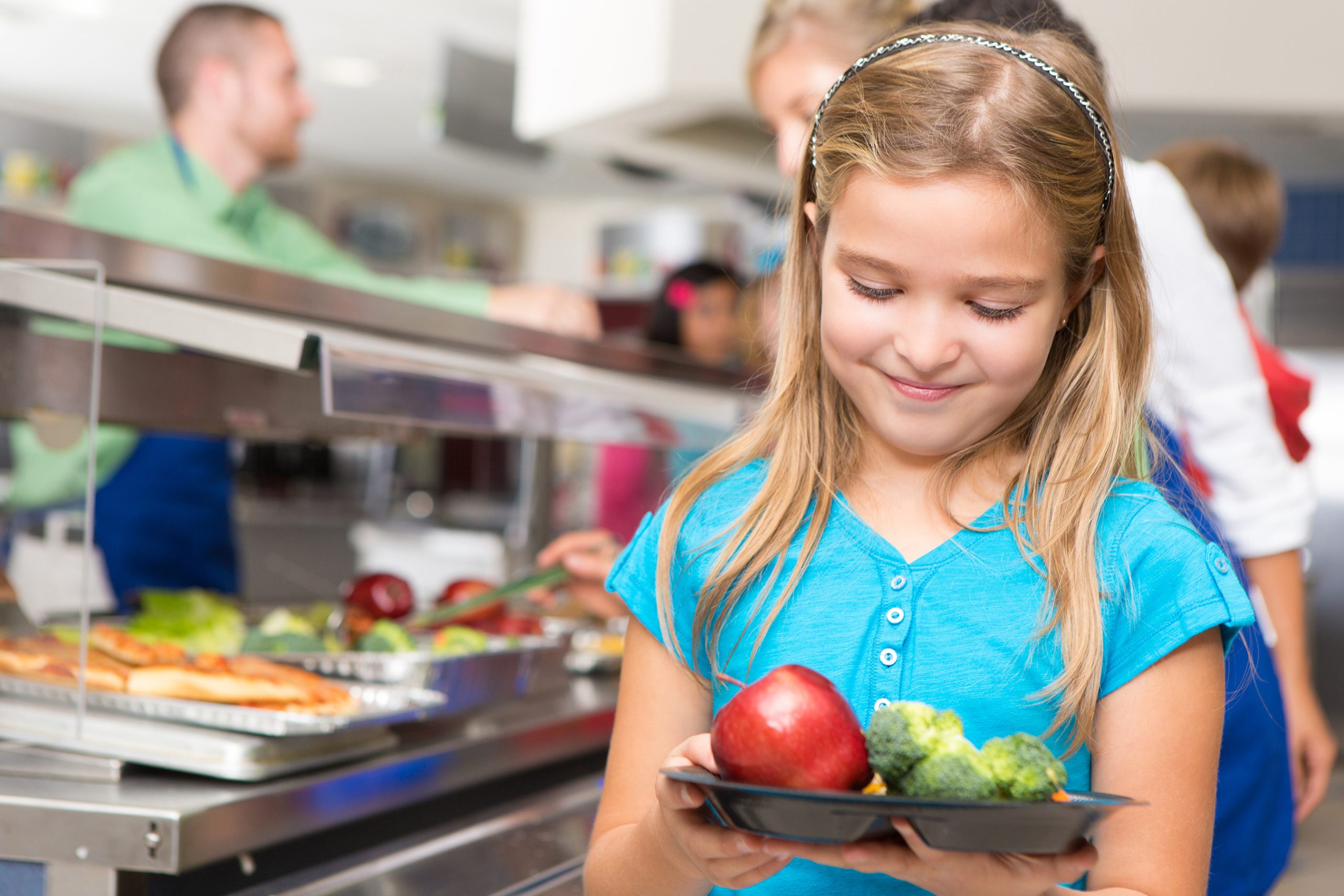 Mon Schools wants to launch a pilot lunch program to compare its offerings with those under federal mandate